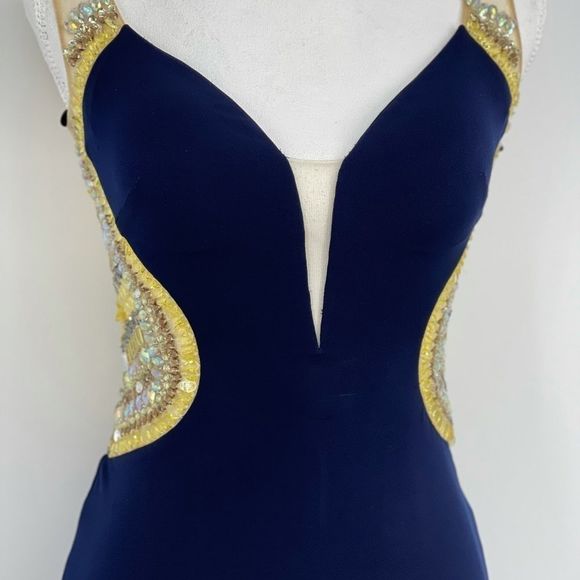 Terani Couture Designer Dress – Size 0 - Picture 4 of 11